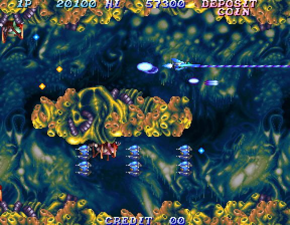 Salamander 2 Arcade Screenshot: Firing lasers, one of the more powerful weapons available...