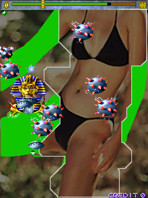 Gals Panic 3 Arcade Screenshot: The number of opponents increases as the game progresses.