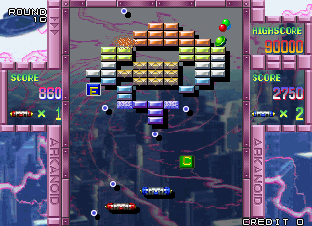Arkanoid Returns Arcade Screenshot: Each round has a different brick layout.