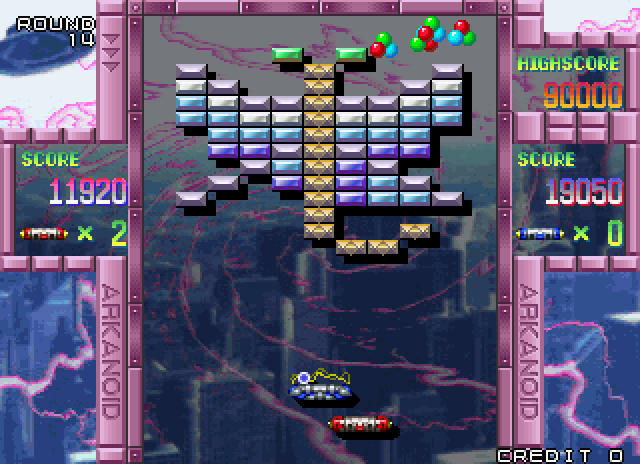 Arkanoid Returns Arcade Screenshot: Catch the ball with the sticky paddle.