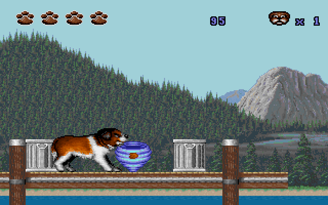 Beethoven: The Ultimate Canine Caper! IBM PC/Compatibles Screenshot: Quick, avoid this whirlwind of a cat!
