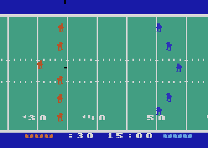 Starbowl Football Atari 8-bit Screenshot: Kickoff time!