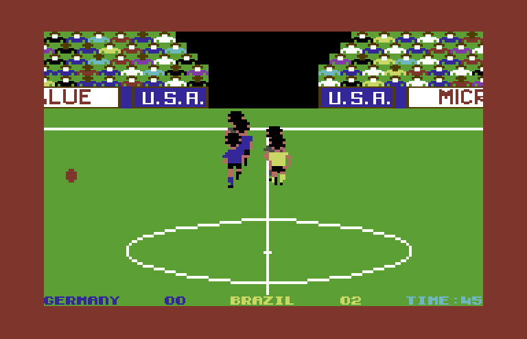 World Cup Soccer Commodore 64 Screenshot: Players leave the field for a break...