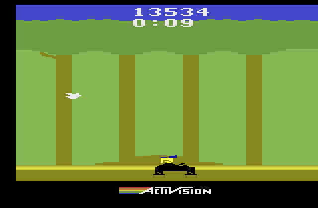 Private Eye Atari 2600 Screenshot: I was hit by an attacker! That will cost some time...