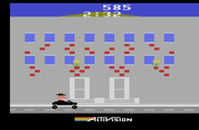 Private Eye for Atari 2600 - Avoid flower pots that are thrown at you.