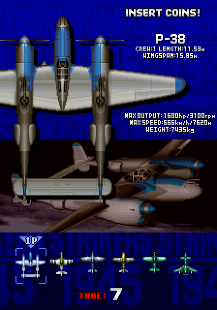 Strikers 1945 Arcade Screenshot: Game start; select your plane!