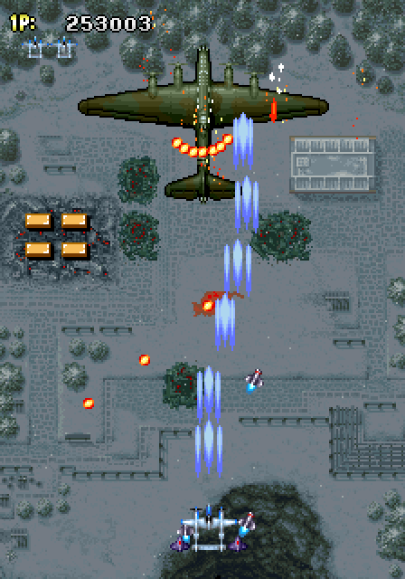 Strikers 1945 Arcade Screenshot: Large plane incoming...