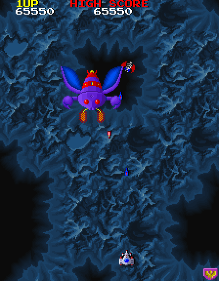 Galaga '88 Arcade Screenshot: A very large opponent!
