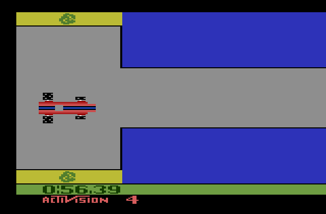 Grand Prix Atari 2600 Screenshot: Approaching a bridge...