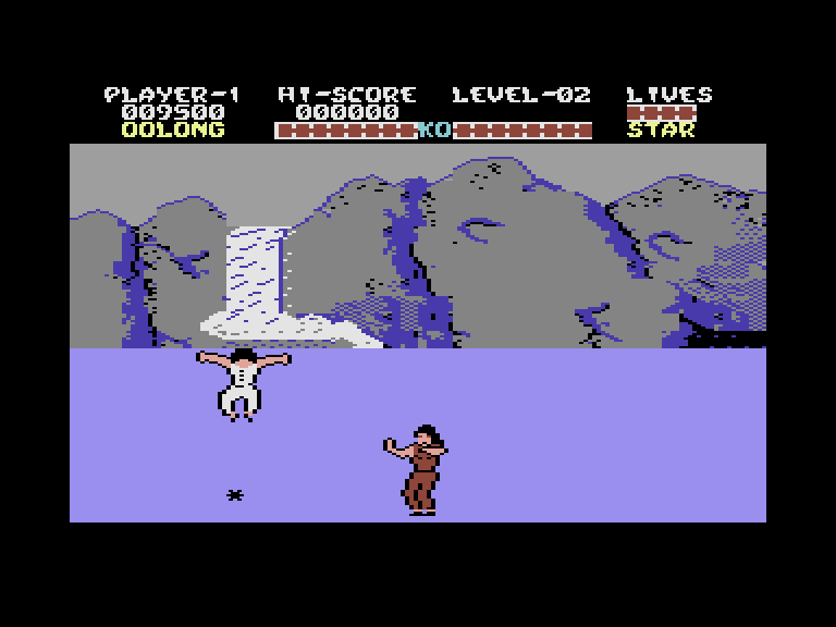Yie Ar Kung-Fu Commodore 16 & Plus/4 Screenshot: Jumping over a weapon...