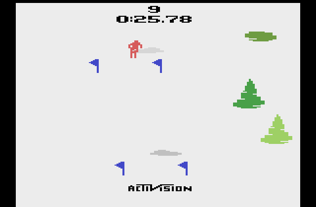 Skiing Atari 2600 Screenshot: Skiing between the flags...