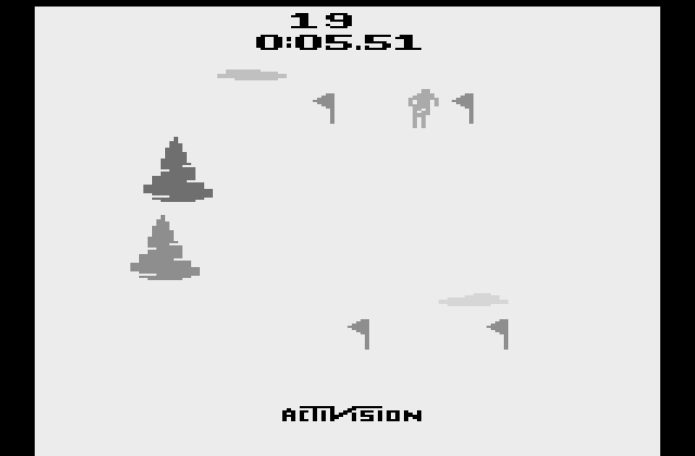 Skiing Atari 2600 Screenshot: Ski between all of the flags...