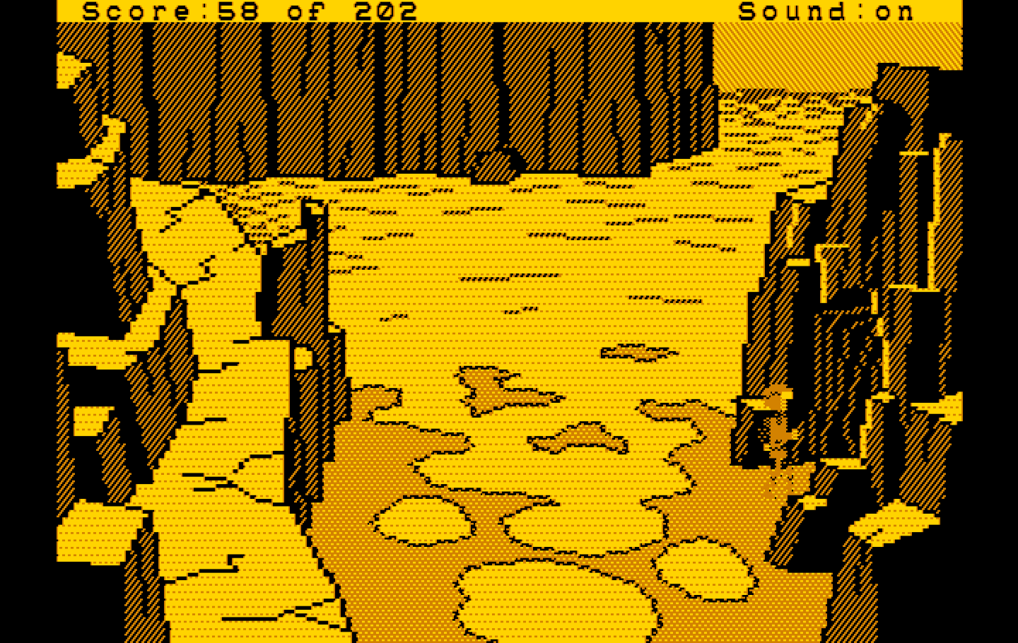 Space Quest: Chapter I - The Sarien Encounter IBM PC/Compatibles Screenshot: Let's check out this cave...