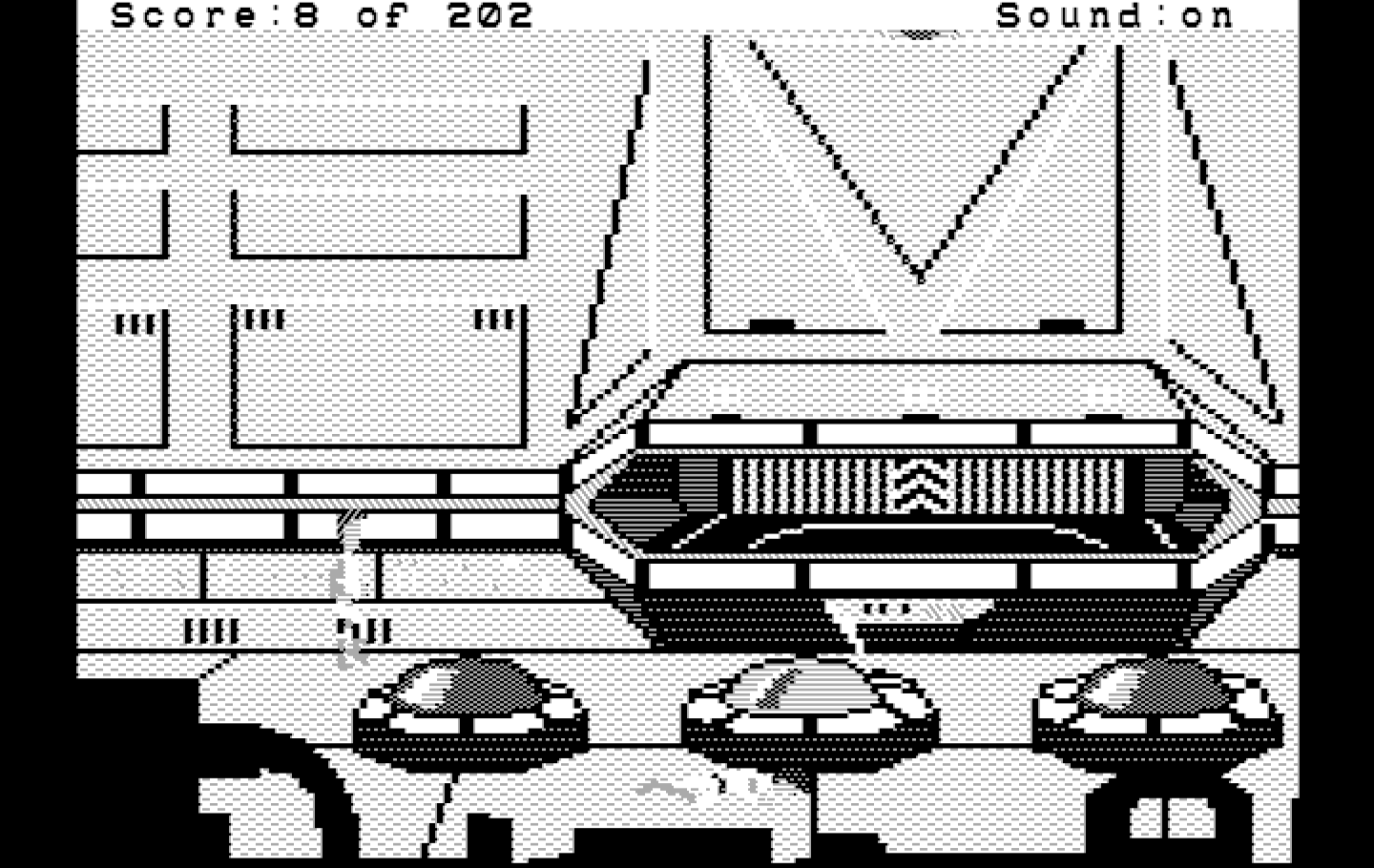Space Quest: Chapter I - The Sarien Encounter IBM PC/Compatibles Screenshot: Found some sort of control room.