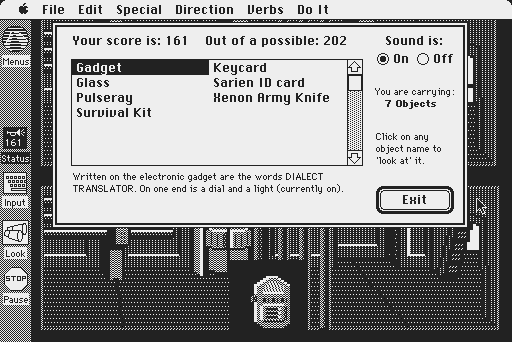 Space Quest: Chapter I - The Sarien Encounter Macintosh Screenshot: The status menu.