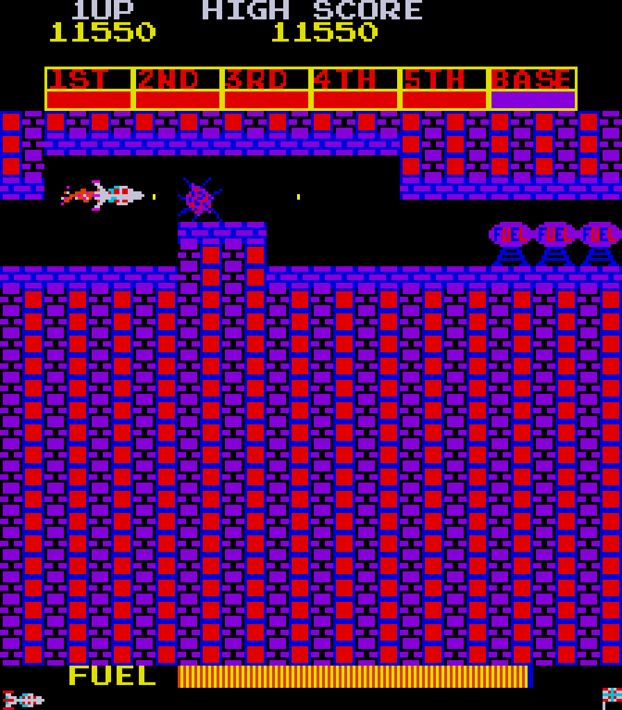 Scramble Arcade Screenshot: Now the tunnel is getting really narrow!