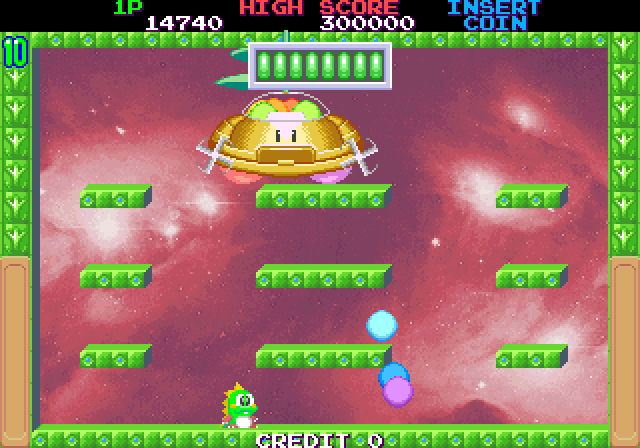 Bubble Memories: The Story of Bubble Bobble III Arcade Screenshot: Fighting a large boss...
