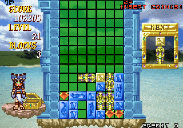 Cleopatra Fortune Arcade Screenshot: Blocks falling into place...