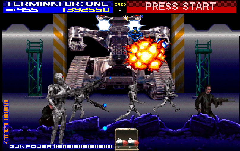 Terminator 2: Judgment Day Arcade Screenshot: Another very large opponent!