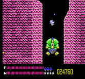 Solar Jetman: Hunt for the Golden Warpship for NES / Famicom - The narrow path makes getting through here tough...