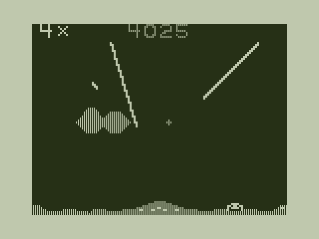 Defense Dragon 32/64 Screenshot: Watch out for the smart bombs that appear on later levels (default colors).