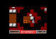 Humphrey for Amstrad CPC - Avoid the creatures walking around.
