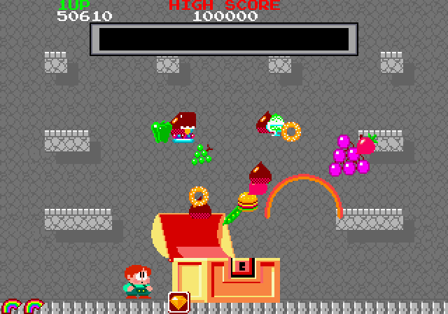 Rainbow Islands Arcade Screenshot: Success! All sorts of prizes appear...