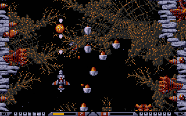 Xenon 2: Megablast Sharp X68000 Screenshot: Blasting myself a path through this enemy formation.
