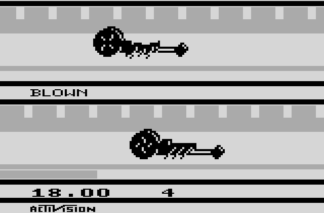 Dragster Atari 2600 Screenshot: The player on the top blows an engine!