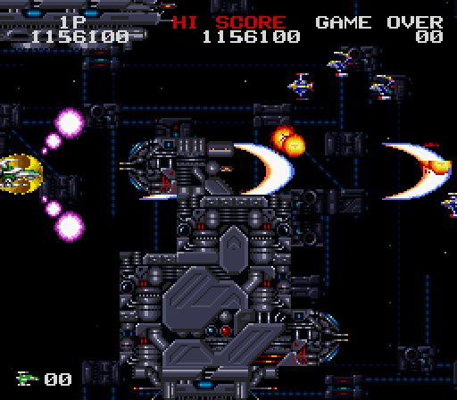 Darius Twin Super NES Screenshot: This area scrolls fast, don't hit the walls in narrow areas!