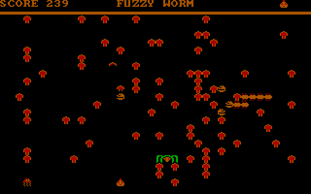 Fuzzy Worm IBM PC/Compatibles Screenshot: The centipede makes its way towards the bottom of the screen.