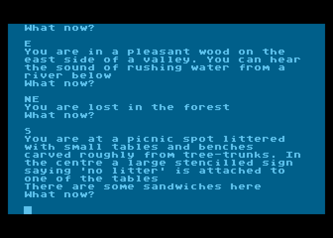 Colossal Adventure Atari 8-bit Screenshot: Lost in the forest...