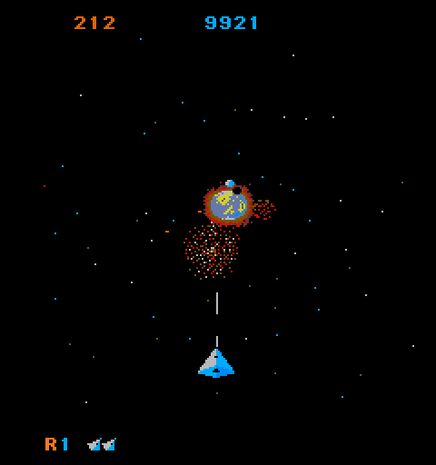 Mad Planets Arcade Screenshot: Firing at an incoming planet.