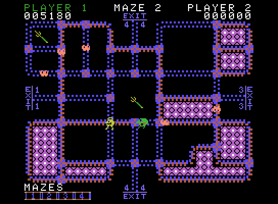 Pepper II ColecoVision Screenshot: I'm being chased, run away!