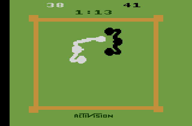 Boxing Atari 2600 Screenshot: Punching my opponent...