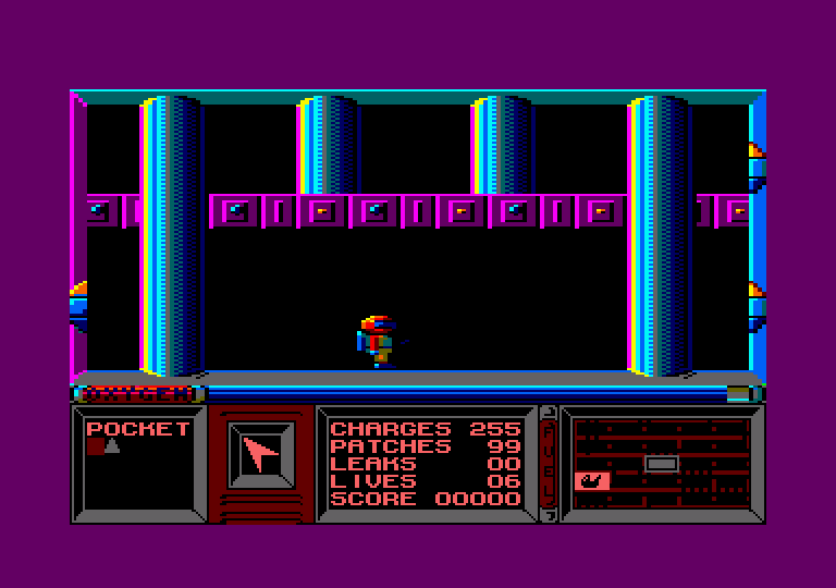 Strangeloop Amstrad CPC Screenshot: Another room...these tubes can take me places!