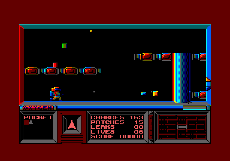 Strangeloop Amstrad CPC Screenshot: Watch out for all of these moving objects.