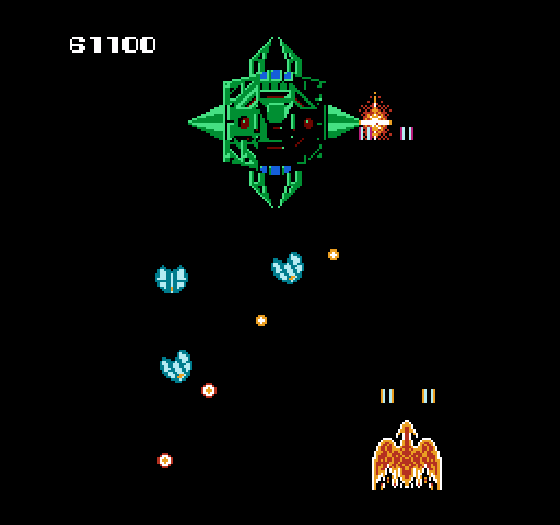 Terra Cresta NES / Famicom Screenshot: Fighting a large boss...