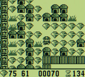 Boulder Dash for Game Boy - Picking up some diamonds...