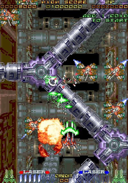 RayForce Arcade Screenshot: Don't crash into the zig-zag walls here!