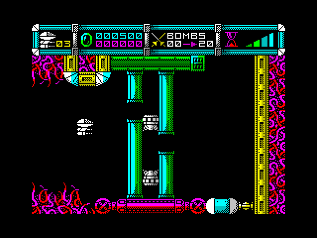 Cybernoid: The Fighting Machine ZX Spectrum Screenshot: You'll need careful timing to navigate through this narrow passage.