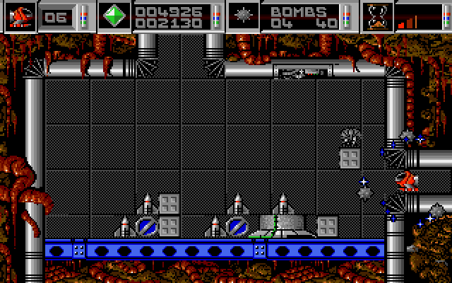 Cybernoid: The Fighting Machine Amiga Screenshot: The missiles in this room fire as soon as you are in their path.