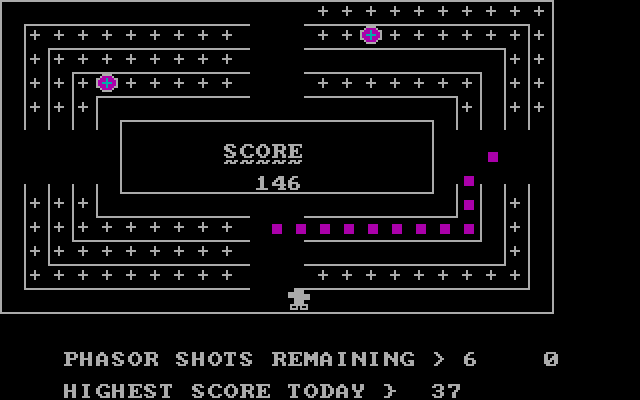 Path Man IBM PC/Compatibles Screenshot: Change lanes to grab all of the food that you can!