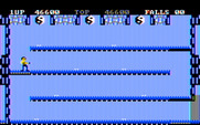 Bruce Lee for IBM PC/Compatibles - Those white dots are fast moving and deadly...jump over them!