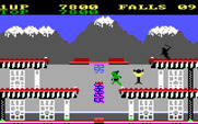Bruce Lee for IBM PC/Compatibles - Falling from a platform...