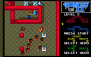 Gauntlet II for Amiga - Destroy generators to prevent more enemies from spawning...