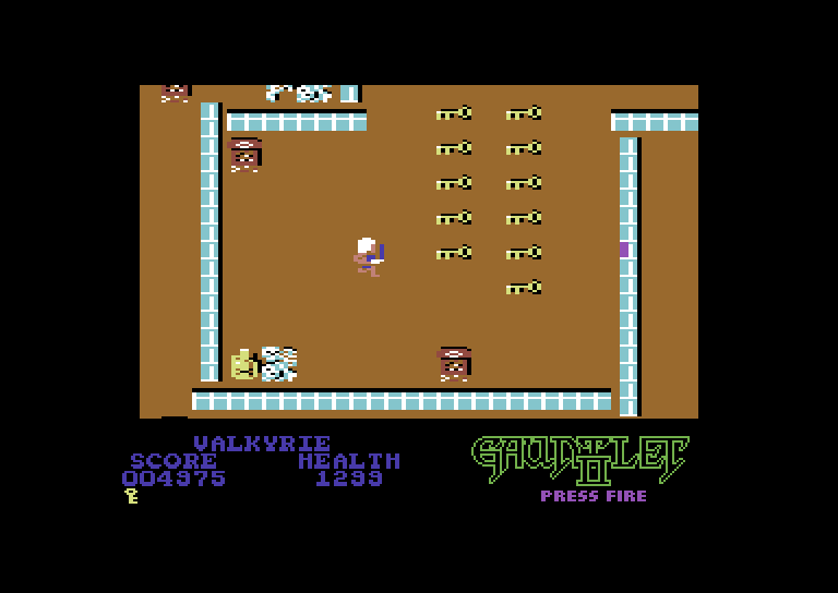Gauntlet II Commodore 64 Screenshot: Found a lot of keys...