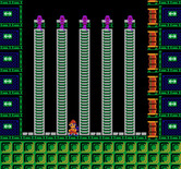 Wrecking Crew for NES / Famicom - Destroy these ladders carefully...