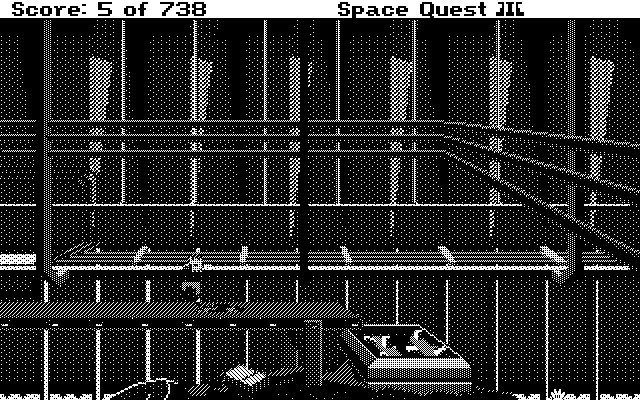 Space Quest III: The Pirates of Pestulon Atari ST Screenshot: Escaping the giant shredder!