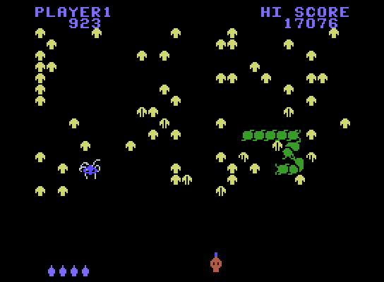 Centipede ColecoVision Screenshot: Here comes the centipede!